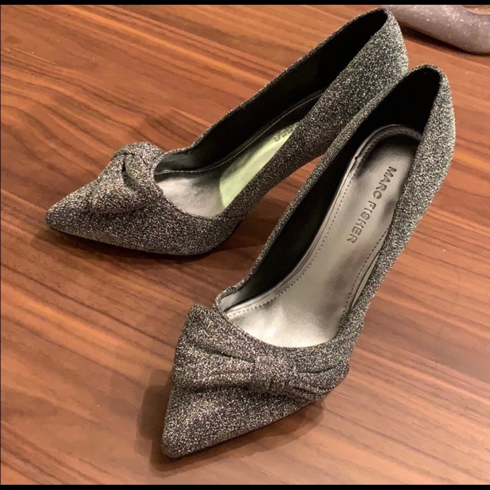 2 pairs brand shoes! From NEW to Like NEW (size 6)